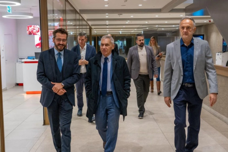 Velika čast: Ambasador Rusije i ministar sporta u poseti TV Arena sport (VIDEO/FOTO)