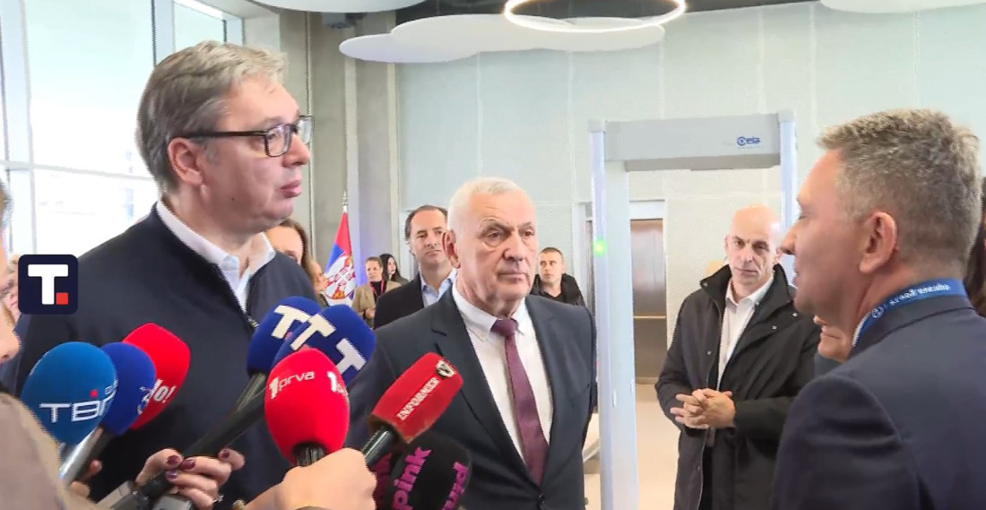 Vučić o Ložionici: Ovo je za istoriju, bolje nego u Berlinu! Što krijete svi u regionu da je otvorena pruga? (FOTO/VIDEO)