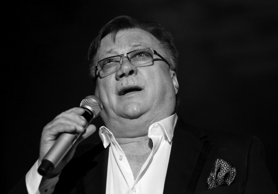 Ovu školu je završio Halid Bešlić, talenat je nasledio od majke, a evo zašto mu je vojni rok bio odlučujući za karijeru