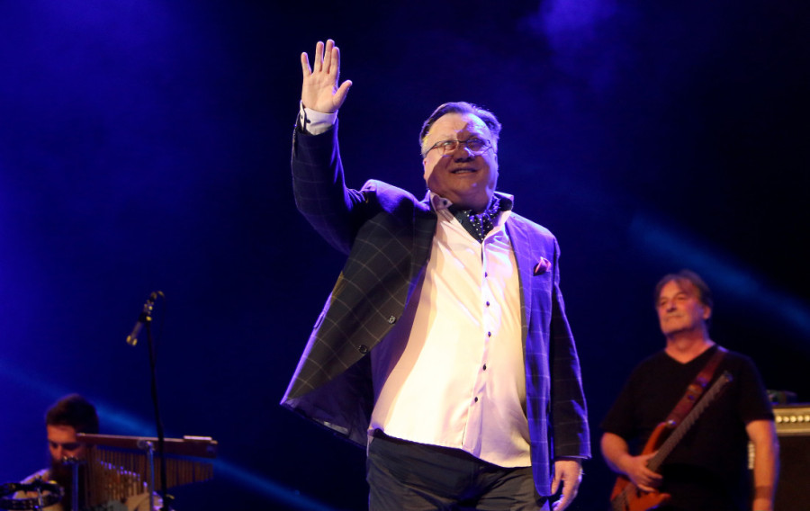 Ivica Dačić uputio poslednje zbogom Halidu Bešliću: Za mene, on nije bio samo umetnik, već i prijatelj (FOTO)