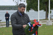 Naklon za srpske heroje: Šapić položio venac na Spomenik braniocima Beograda (FOTO)