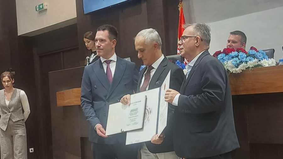 Danas je Kraljevdan: Grad na Ibru proslavio svoj dan, dodeljena priznanja istaknutim kolektivima i pojedinicima (FOTO)