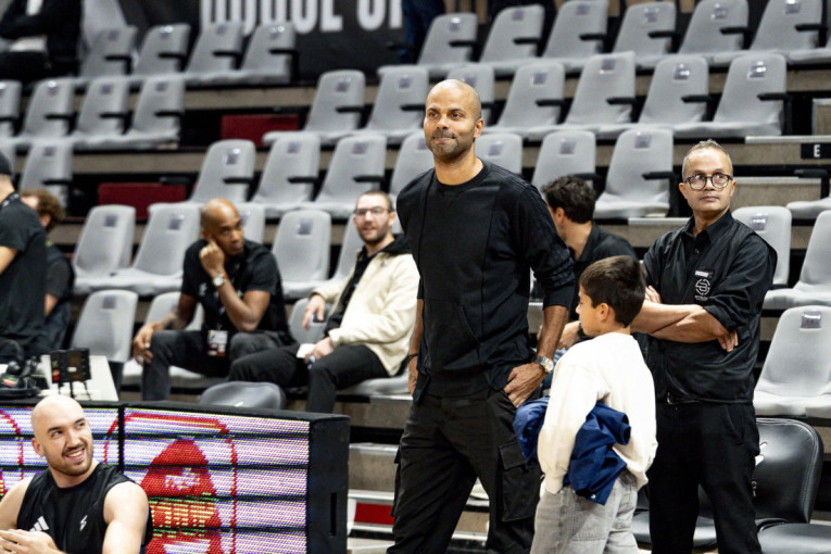 Toni Parker objavio potresnu poruku: Deo mene odlazi zajedno s njim…