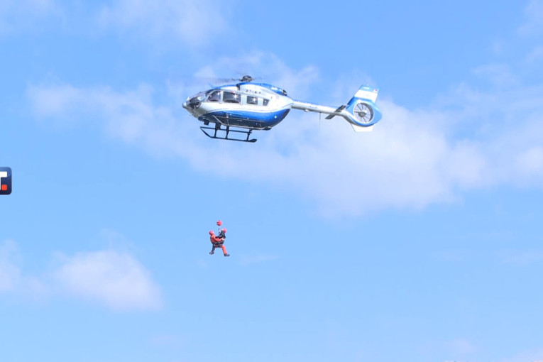 Gužva u vozu, ali i oduševljenje: Soko "poleteo" ka Subotici, svi žele mesto u prvoj vožnji! (VIDEO/FOTO)