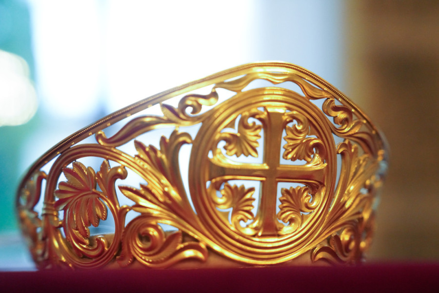 Veličanstvena "Kruna dobrote": Izložba posvećena kraljici Mariji Karađorđević otvorena u Kraljevskom dvoru (FOTO)