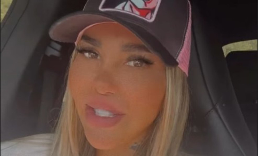 Boru Santanu baš krenulo nakon razvoda: Sa cimerkom javno razmenjuje nežnosti (FOTO)