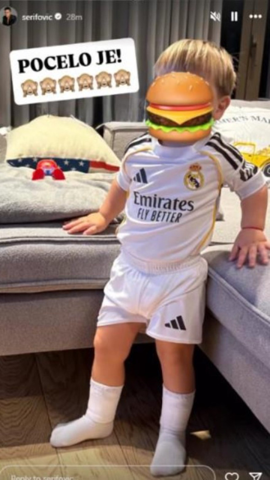 Sin Marije Šerifović u fudbalskom dresu: Pevačica sve raznežila novom objavom (FOTO)