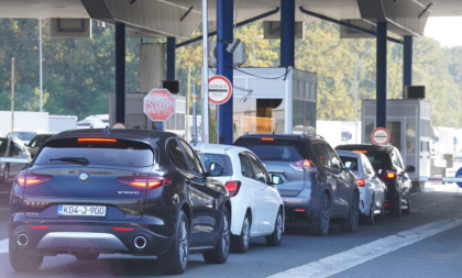 Samo vam kažu "doviđenja" i putovanje je završeno: Evo zbog čega graničari mogu da vas vrate!