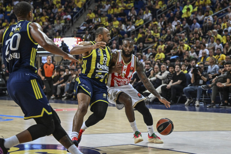 Zvezda srušila šampiona Evrope: Moneke i Monteijuanas vodili crveno-bele do pobede u Istanbulu!