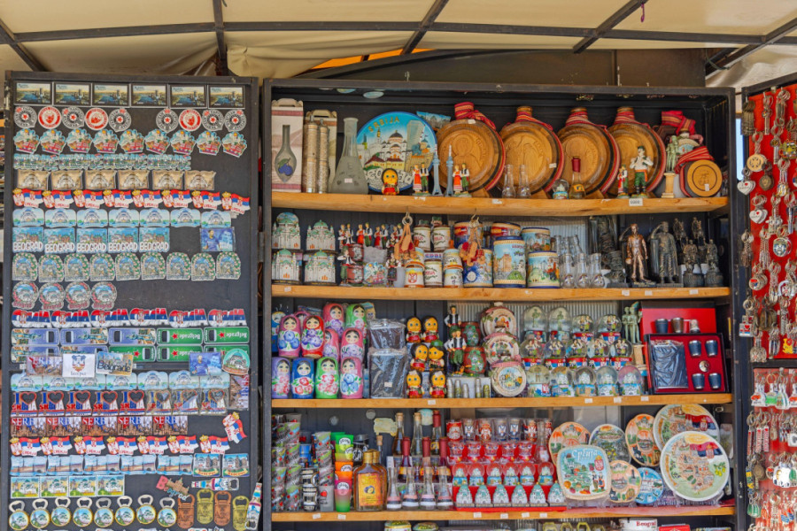 Šta stranci najradije nose iz Srbije: Od rakije i ajvara do stvari koje će vas iznenaditi