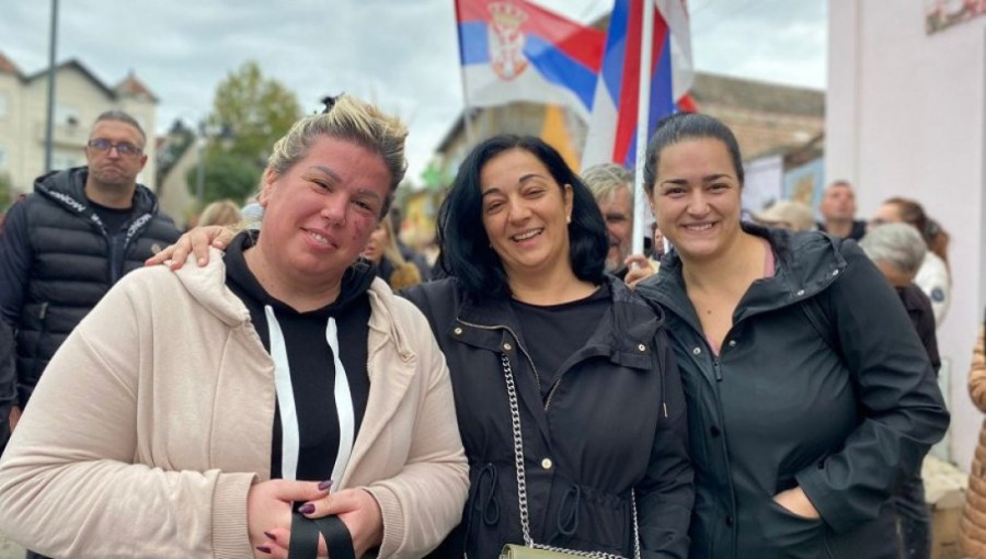 Uz svoju braću! Održani skupovi u više od 200 mesta - glavna poruka podrška Srbima na KiM! (FOTO/VIDEO)