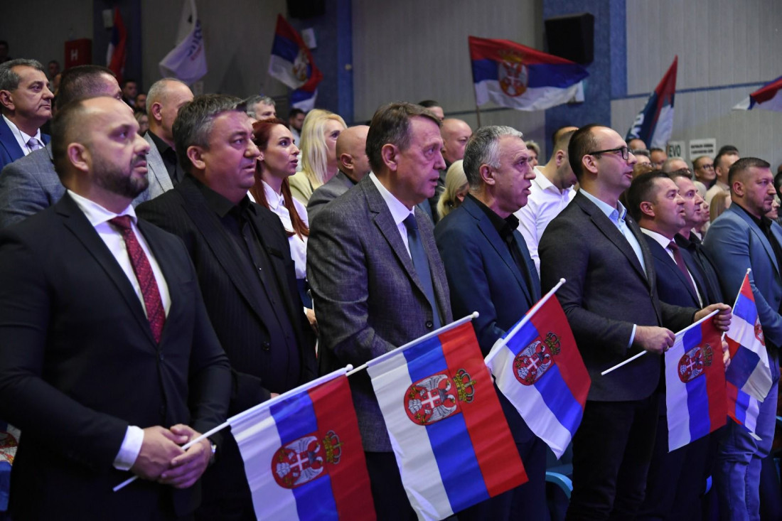 Veličanstvene scene iz Zvečana! Za pobedu srpskog naroda samo broj 170 (FOTO/VIDEO)