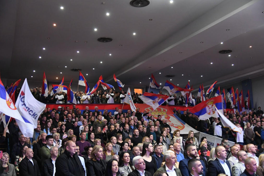 Veličanstvene scene iz Zvečana! Za pobedu srpskog naroda samo broj 170 (FOTO/VIDEO)