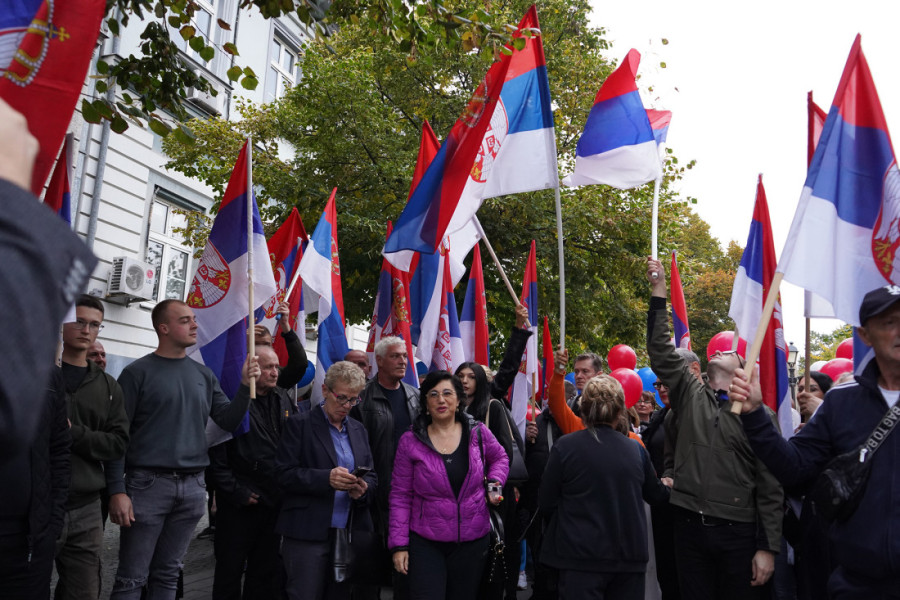 Uz svoju braću! Održani skupovi u više od 200 mesta - glavna poruka podrška Srbima na KiM! (FOTO/VIDEO)