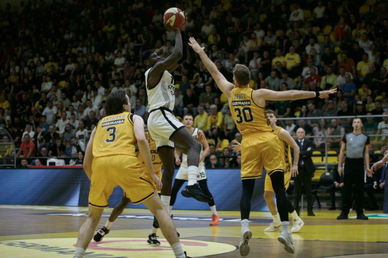 Partizanova pobeda na Gripama u FULL HD! Pogledajte hajlajtse iz Splita! (VIDEO)