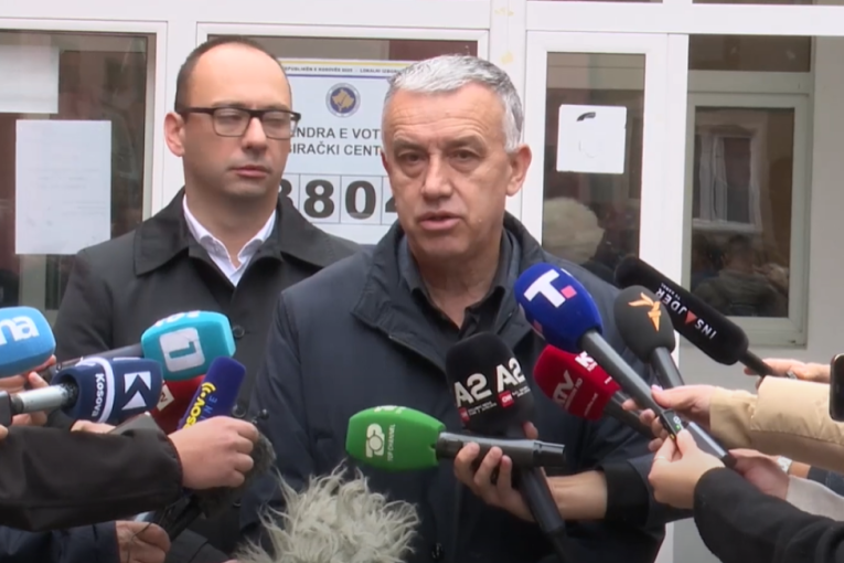 Još jedna pobeda - Srpska lista ima većinu od 9 od 10 opština! Vučić se uključio u štab! Kurti izgubio u Južnoj Mitrovici (FOTO)