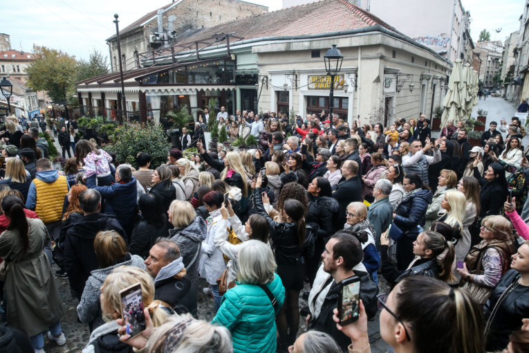 Skadarlija plače za Halidom Bešlićem: Beograđani odali počast legendi narodne muzike!