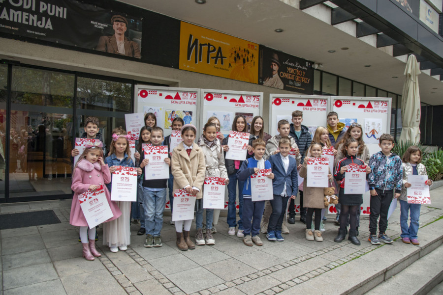 Povodom velikog jubileja Pozorišta Boško Buha otvorena izložba dečjih radova "Buha crta srcem" (FOTO)