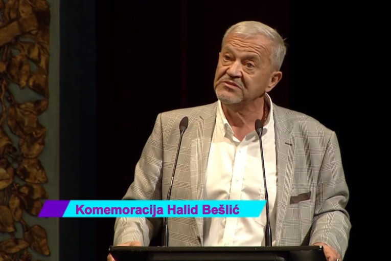 "Postoje samo ljudi i neljudi" Dan nakon sahrane ovaj muškarac posetio grob Halida Bešlića