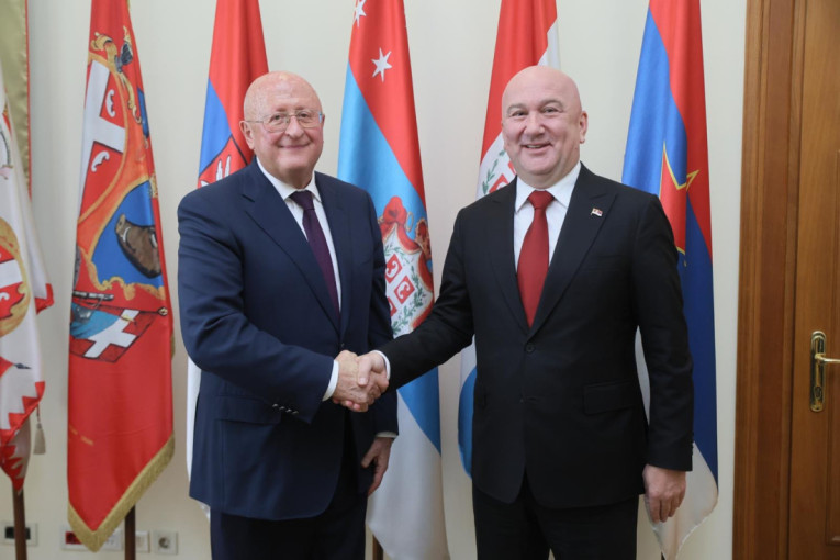 Stiže vakcina protiv raka: Srbija na korak do medicinske revolucije!