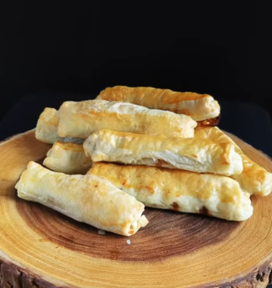 Recept dana: Lisnate rolnice sa džemom i orasima, lakša i modernija verzija kolača koje su naše bake pravile