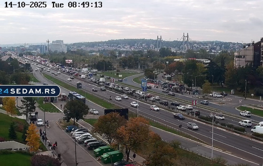 Haos na Pupinovom mostu: Blokiran Zemun, uz kamere 24 izbegnite sve veću gužvu  (VIDEO)