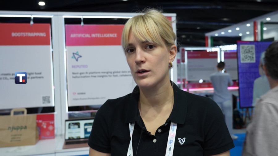 Princ Dubaija na štandu Srbije! Čadež: Velika čast za našu zemlju! (FOTO)