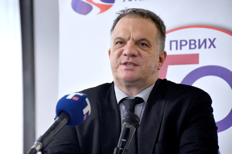 Žestoka tuča uspred kafića: Dejan vitlao sekirom, Miloš mu uzvratio čekićem po lobanji