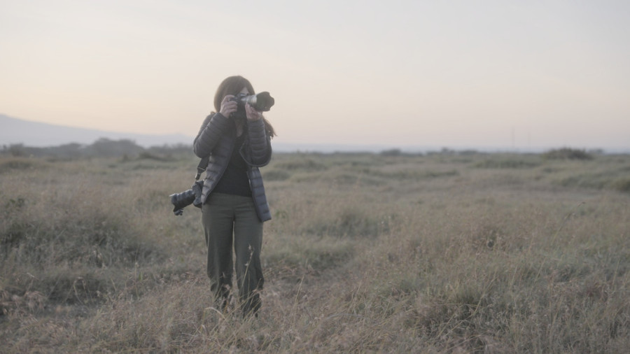 "U Srbiji me oduševio ajvar, sada ga i sama pravim": Ejmi Vitale je žena koja menja svet, a njen objektiv i u tami nađe svetlo (FOTO)