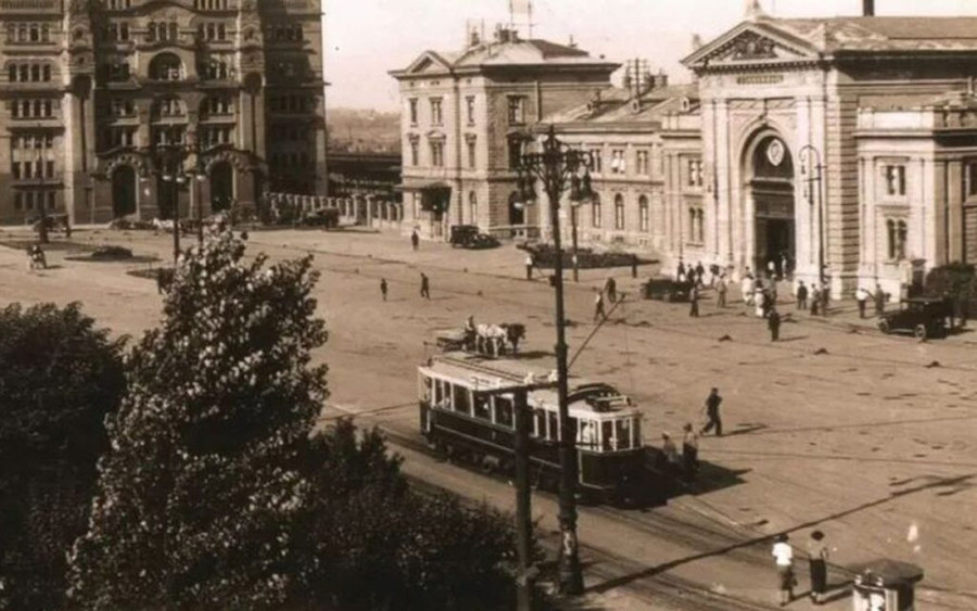 Čuvena "šina sa dve grive"! Ovako je izgledala prva tramvajska vožnja kroz Beograd - ovo je bila čuvena ruta!