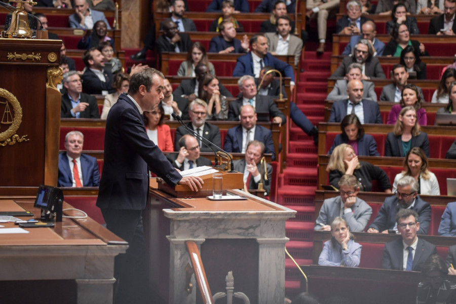 Lekorni najavio ukidanje Makronove reforme zbog koje je ustala cela Francuska: Predstavljen i nacrt budžeta