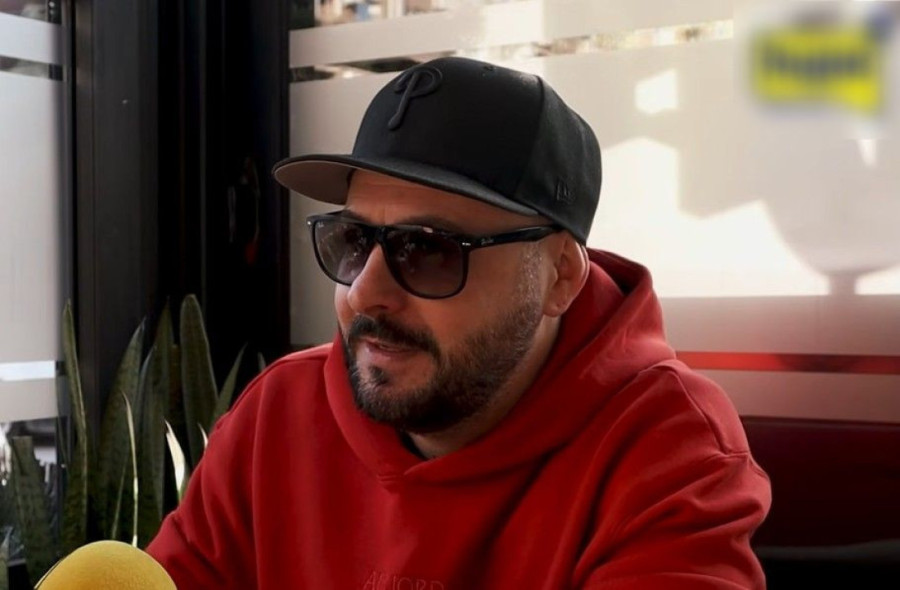 Sahranjen pevač "DNK": Najbliži grcaju u suzama, s nevericom ga ispraćaju na večni počinak