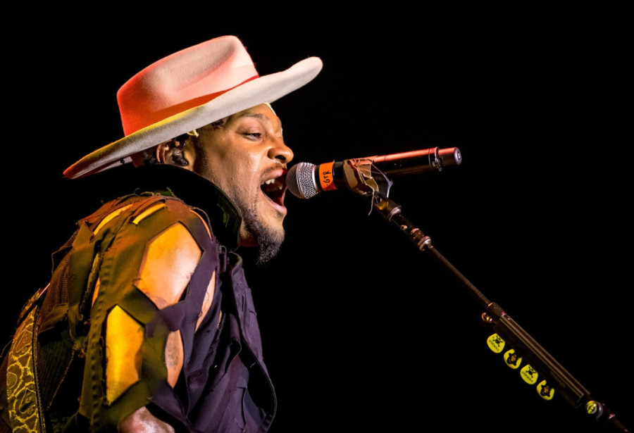 Preminuo poznati pevač: "The Mavericks" teška srca saopštio javnosti tužne vesti (FOTO)