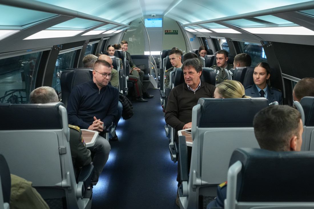 Kadeti u brzom vozu: Ministar uz budućnost Srbije se provozao do Subotice (FOTO)