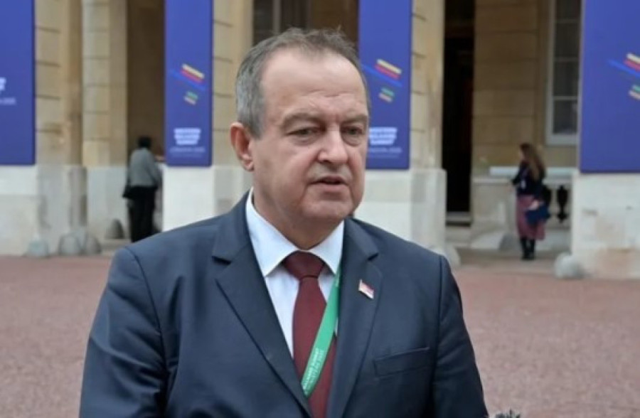 Gde je sve stalo? Policija na Kopaoniku zaplenila više od 16.400 paklica cigareta