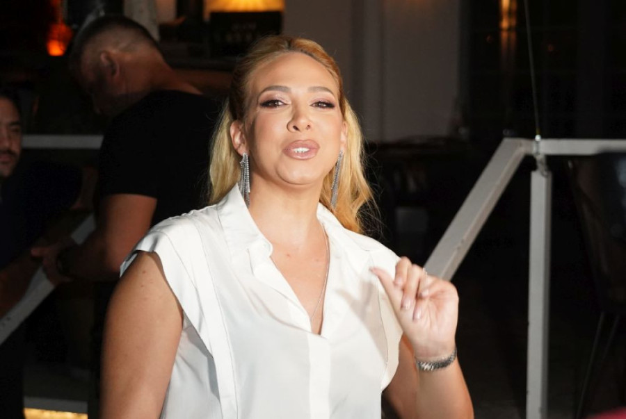 Emina usred koncerta na scenu izvela i trudnu Milicu Todorović: Udruženim snagama napravile šou za pamćenje!