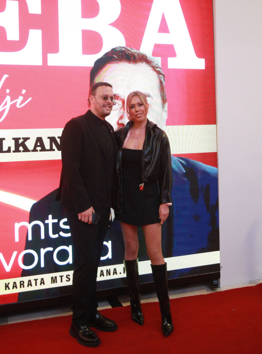 "Kako god..." Kebin sin o bivšoj ženi, bez dlake na jeziku! (FOTO)