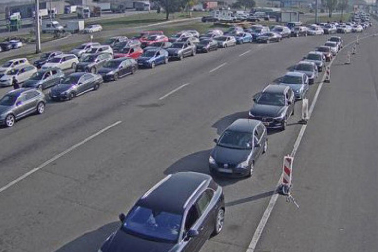 Porodični odmor pretvorio se u horor: Otac, majka i beba poginuli u jezivom sudaru na Halkidikiju