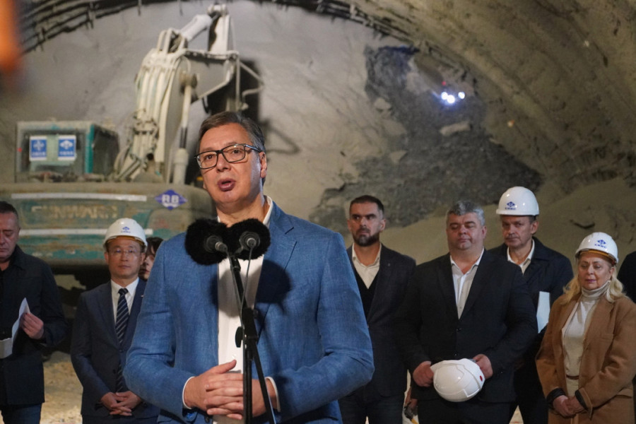 Probijen najduži tunel u Srbiji, Vučić na "Iriškom Vencu": Na ponos svim građanima Srbije, čestitam im! (FOTO/VIDEO)