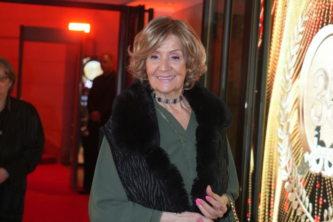 Lepa Lukić otkrila koliko para "baca" na kozmetiku: Ni za šta drugo neće ni da čuje!