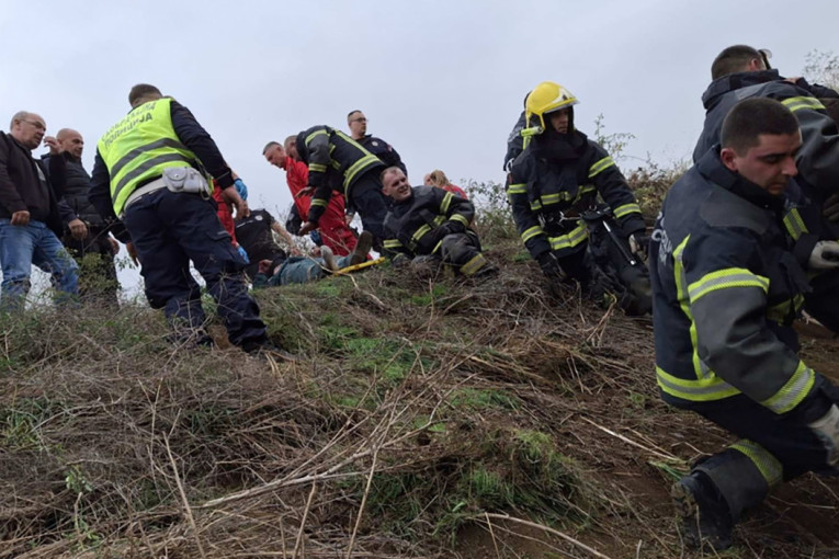 Ovo su najnovije informacije o teško povređenima iz autobusa! Oglasio se direktor bolnice (FOTO/VIDEO)