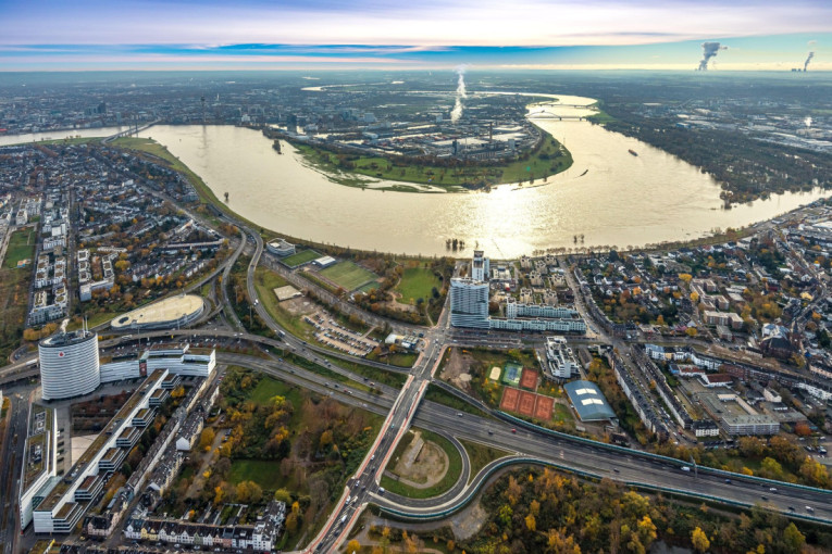 Odličan izbor za jesenje putovanje: Otkrijte živopisne ulice grada smeštenog na obali Rajne
