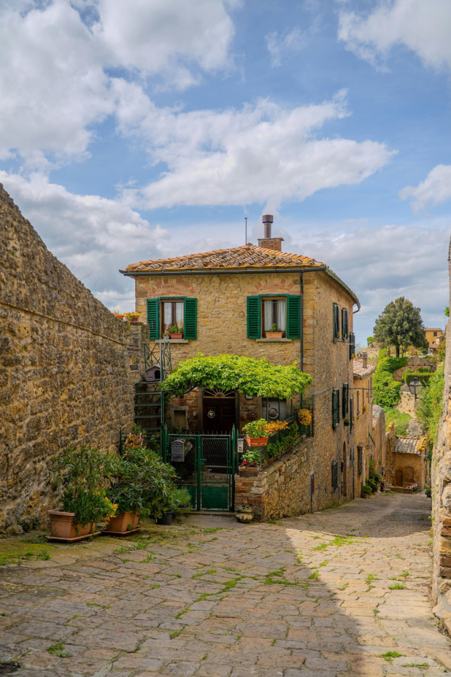 Toskana kakvu još niste videli: Grad koji morate posetiti pre nego što drugi turisti pohrle u njega (FOTO)