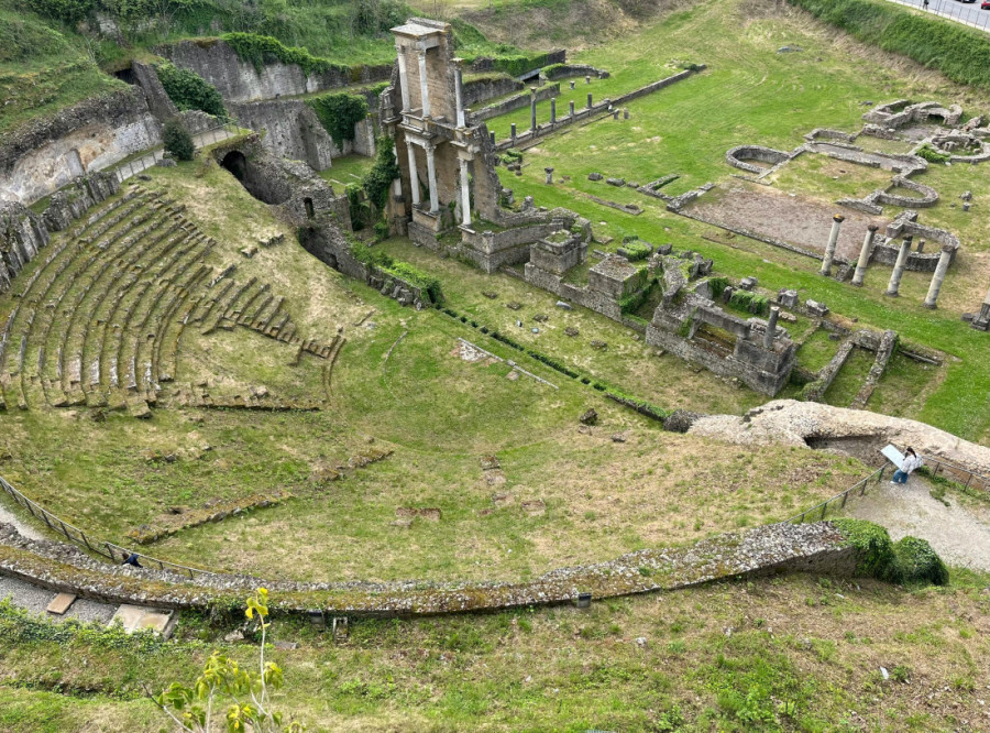 Toskana kakvu još niste videli: Grad koji morate posetiti pre nego što drugi turisti pohrle u njega (FOTO)