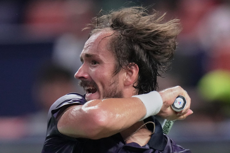 Čak 882 dana je čekao! Medvedev konačno osvojio turnir (FOTO)