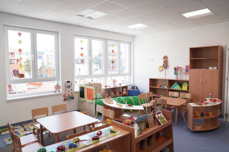 Bekstvo iz vrtića! Mališani u papučama istrčali na ulicu, sva vrata bila otključana!