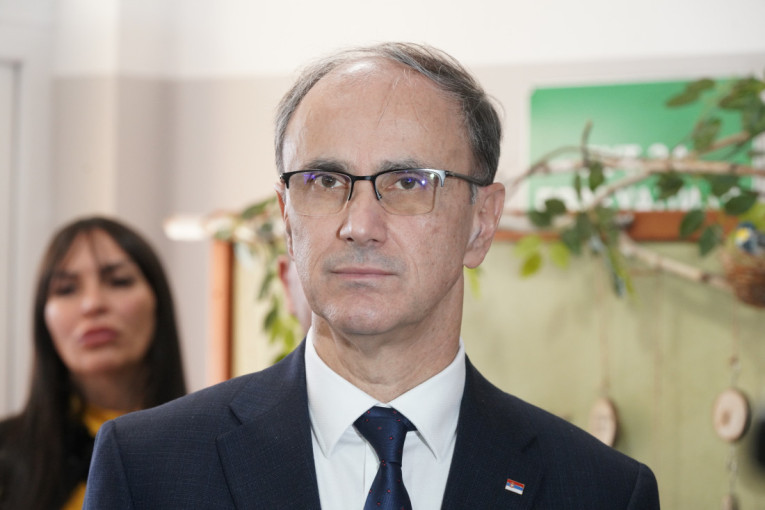 Premijer Macut otvorio vrtić u Leskovcu (FOTO/VIDEO)