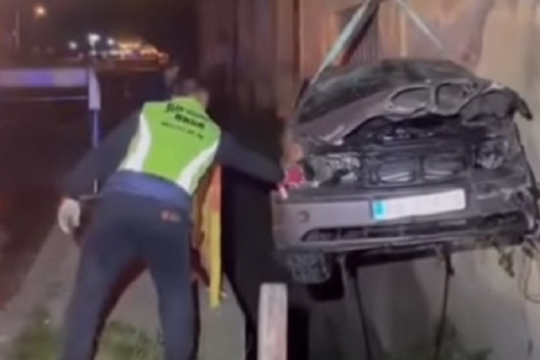 Teška nesreća kod Požarevca: Auto završio u kanalu, vozač poginuo! Snimak s mesta užasa kruži mrežama!