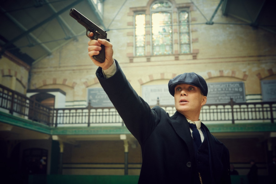 Netfliks objavio prvi poster i datum premijere filma "Peaky Blinders": Tomas Šelbi pred dosad najopasnijim neprijateljem (FOTO)