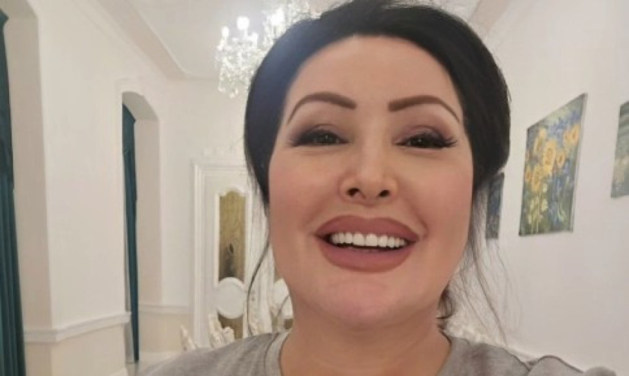 Na ivici tuče! Aneli optužila Asminovog oca: Pisao da je trebalo da isprazni šaržer metaka u mene i Noru